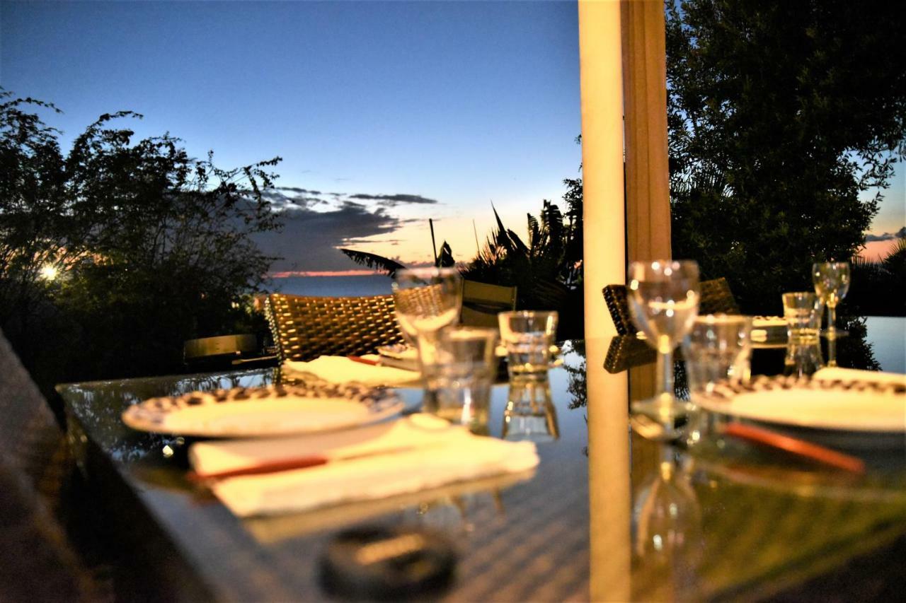 T2 Classe 4 Etoiles Avec Jardin, Piscine, Vue Mer A Saint-Gilles-Les-Bains 外观 照片